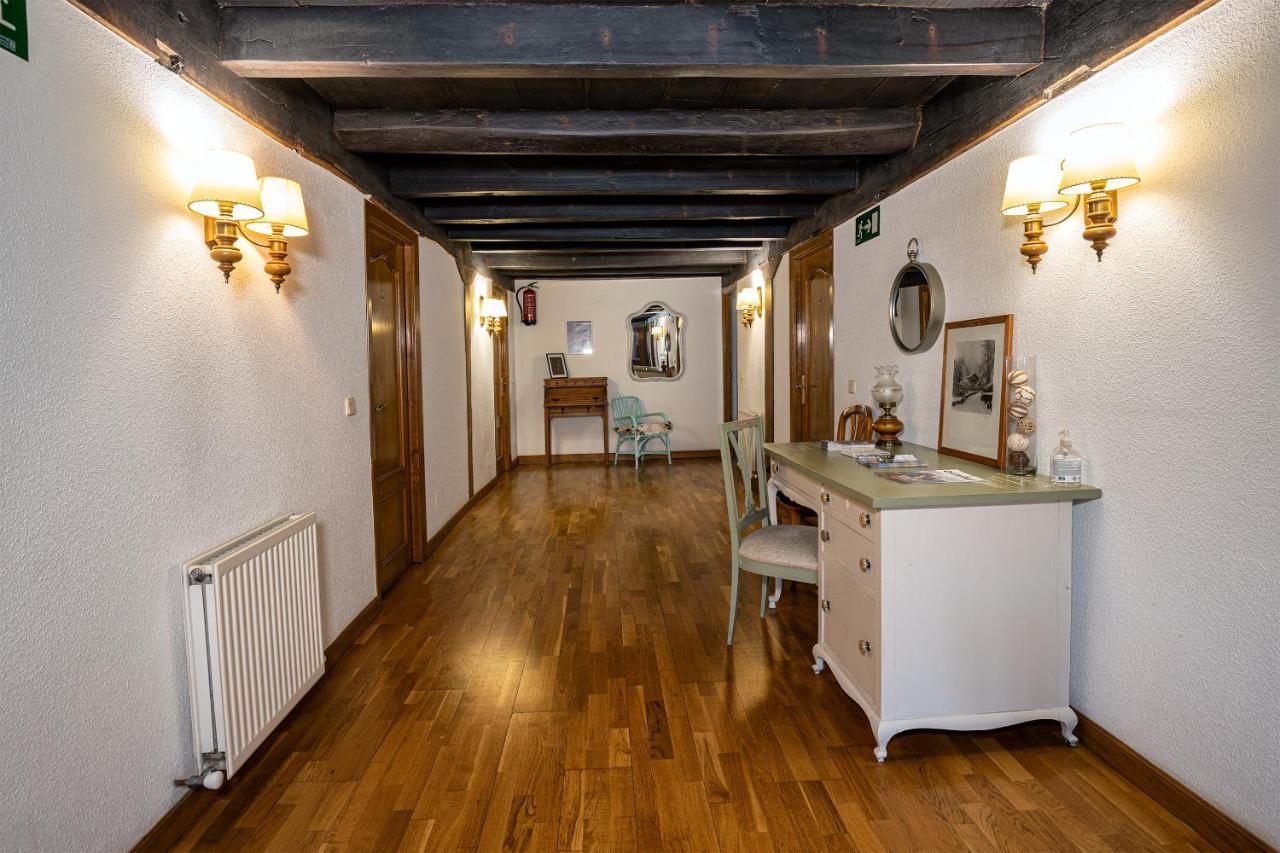 Eugi Hostal Etxeberri מראה חיצוני תמונה